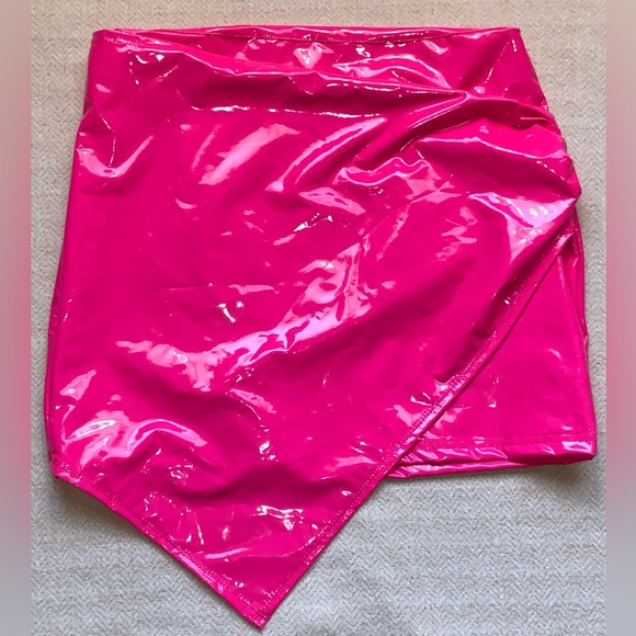 Pink Skirt - Picture 2 of 3